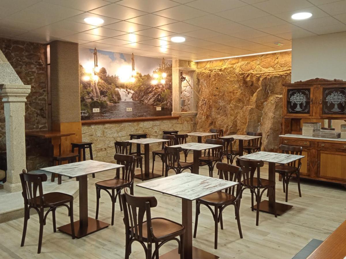 O Cabanel Albergue-Bar Villastose Dış mekan fotoğraf