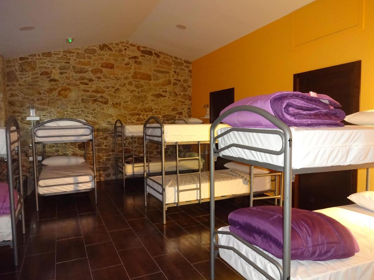 O Cabanel Albergue-Bar Villastose Dış mekan fotoğraf